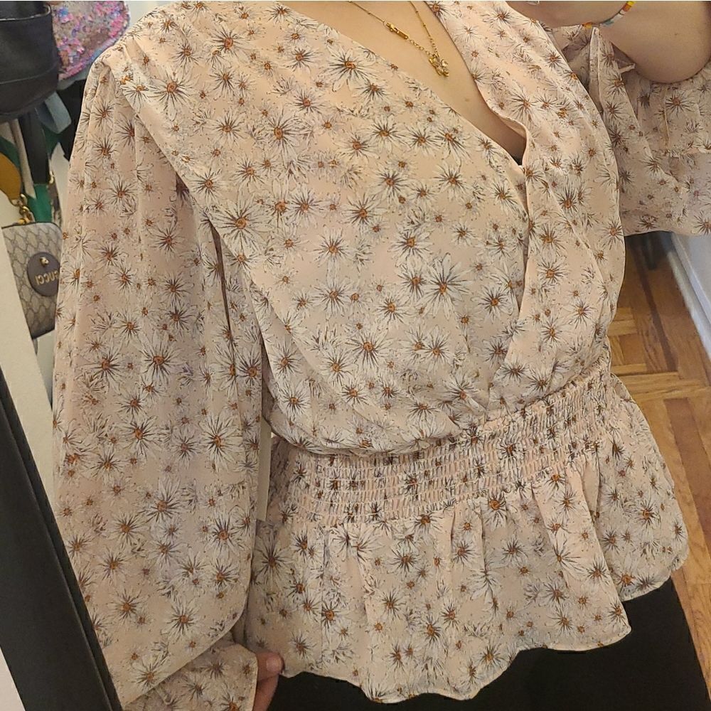 NWT WAYF Long Sleeve Floral Top Size L